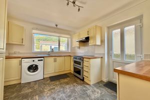 Kitchen- click for photo gallery